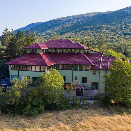 Holiday Resort Zlatni Dol Mostar Goranci Exterior foto