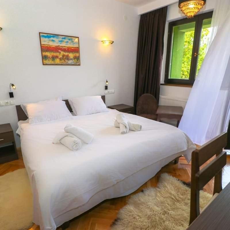 Holiday Resort Zlatni Dol Mostar Goranci Exterior foto